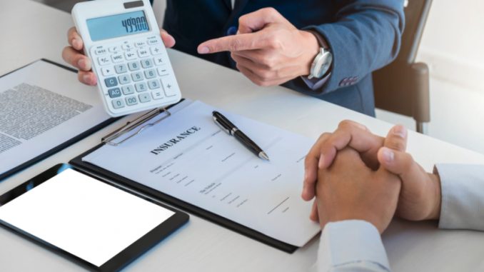 découvrez tout ce qu'il faut savoir sur les coûts des assurances : facteurs qui influent sur les tarifs, conseils pour bien choisir votre assurance et comparer les offres pour économiser.