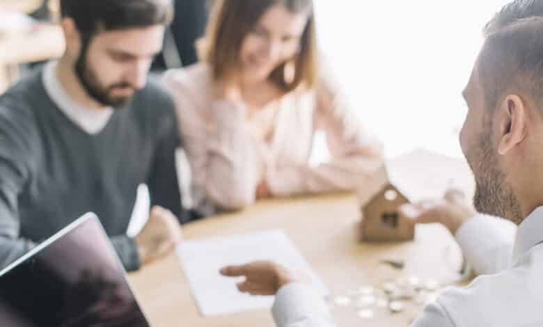 découvrez les principales lois de californie sur l'assurance habitation : obligations des propriétaires, garanties obligatoires, protections des locataires et conseils pour bien assurer votre logement.