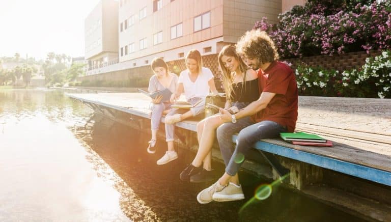 découvrez les pièges courants de l'assurance habitation et les solutions à adopter avant 2026 pour protéger efficacement votre logement et économiser.